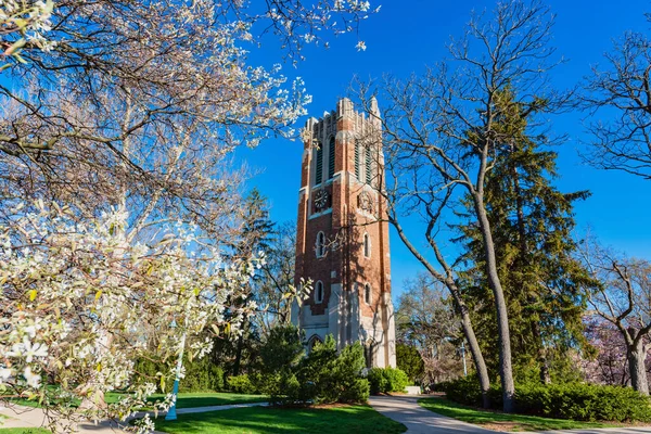 Landmark Beaumont Tower carillon no campus da Universidade Estadual de Michigan — Fotografia de Stock