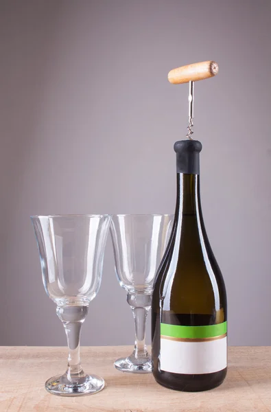 화이트 와인과 와인 코르크 병 — 스톡 사진