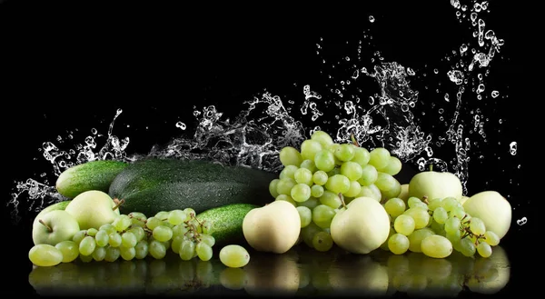 Water Splash Fruits Vegetables Black Background Apple Cucumber Grapes Zucchini — Stock Photo, Image