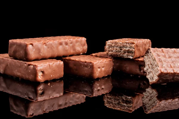 Cioccolato su sfondo nero — Foto Stock