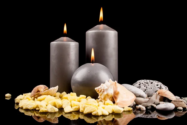 燃烧的蜡烛和装饰海 — 图库照片