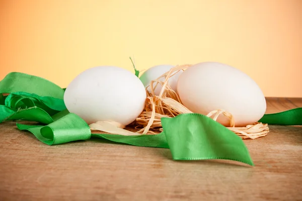 Easter eggs on a colored background — Stock Photo, Image