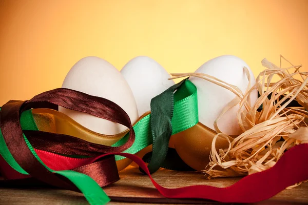 Easter eggs on a colored background — Stock Photo, Image