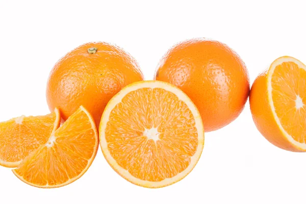 Oranje fruit geïsoleerd op witte achtergrond — Stockfoto