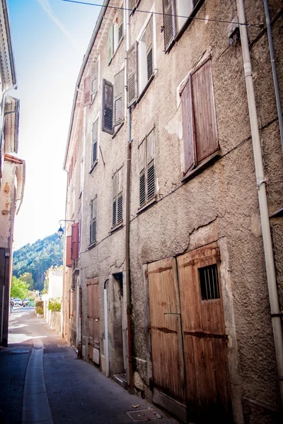 Historiska gatan i Castellane, Frankrike — Stockfoto