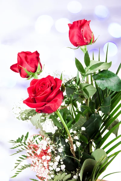 Rosa vermelha no fundo natural — Fotografia de Stock