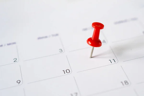 Calendario Con Pin Rosso — Foto Stock