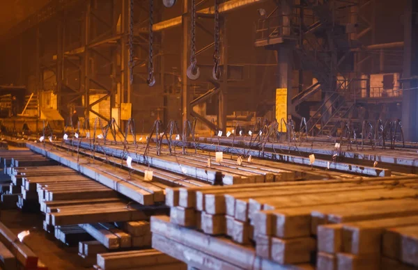 production of steel and heavy metals in an electric furnace in production