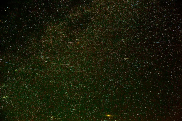 Satelitarna Konstelacja Internetu Nocnym Niebie — Zdjęcie stockowe