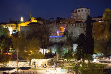 Canlı, insan etkinliği ve Türkiye'de doğa görünümlerini