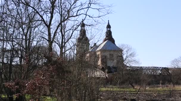 Monasterio Bernardino del siglo XVIII, Hvizdets, Ucrania — Vídeos de Stock