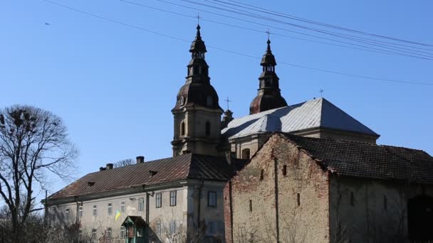 Monasterio Bernardino del siglo XVIII, Hvizdets, Ucrania — Vídeos de Stock