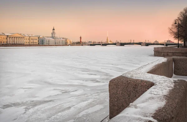 Farewell to winter in the early morning — Stock Photo, Image