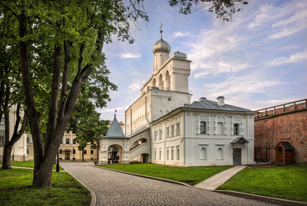 Колокольня Новгородского Кремля
