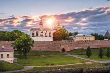 Novgorod üzerinde bir bulut