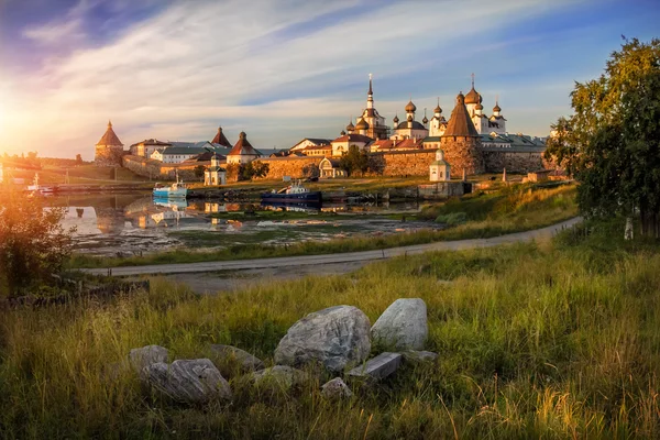 Kuzey güneşli akşam ışığında