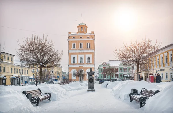 Vattentorn Och Ett Monument Över Borgmästaren Ermakov Murom Ljuset Snöig — Stockfoto