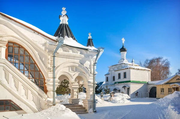 Kościół Archidiakona Stefana Wejście Katedry Klasztorze Zwiastowania Murom Zimie Snowy — Zdjęcie stockowe