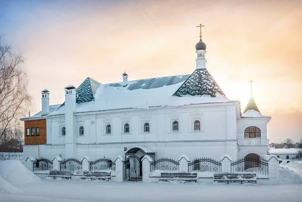 Kościół Piotra Bazylia Ryazanskiego Klasztorze Przemienienia Pańskiego Murom Świetle Śnieżnego — Zdjęcie stockowe