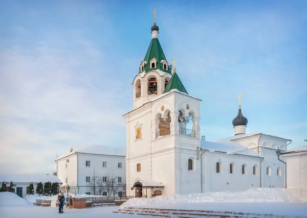 Die Kirche Der Fürbitte Kloster Verklärung Murom Licht Eines Schneebedeckten — Stockfoto