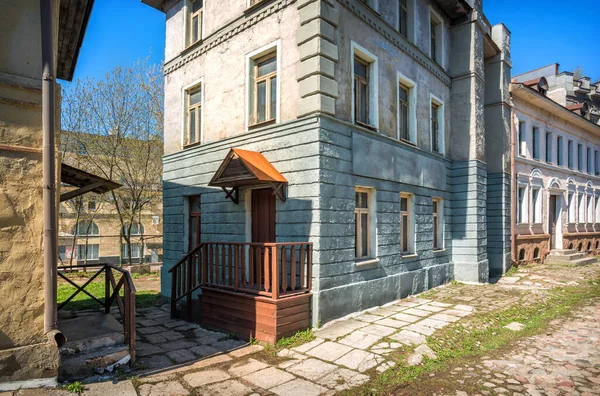 Een Replica Van Oude Huizen Een Kerk Een Stadsstraat Het — Stockfoto