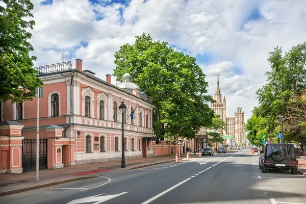 Ambassade Van Tanzania Bolsjaja Nikitskaja Straat Moskou Een Zomer Zonnige — Stockfoto