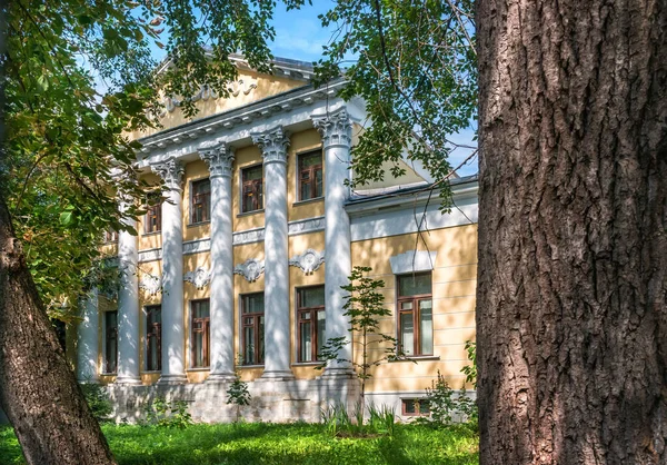 Calico Vrazhek Irodalmi Múzeuma Moszkvában Egy Nyári Reggelen — Stock Fotó