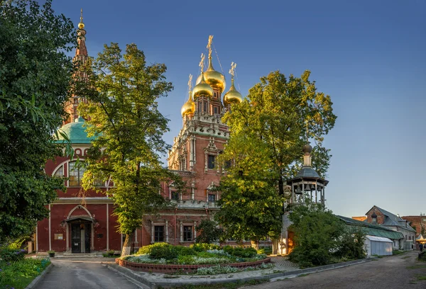 De Kadashevsky tempel — Stockfoto