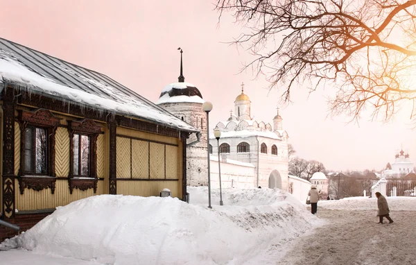Ao mosteiro de Pokrovsky — Fotografia de Stock