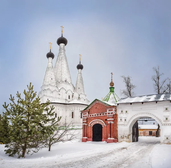 Белый храм — стоковое фото