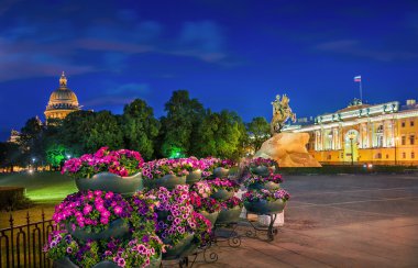 st. petersburg oteli ben Peter için anıt