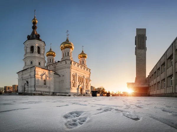 Tempio di Alexander Nevsky alla stazione — Foto Stock