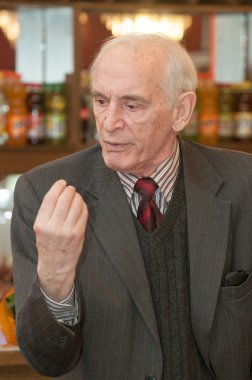 Ünlü Sovyet tiyatro aktör Vasili Lanovoy duygusal söyler