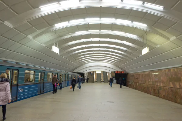 Station of the Moscow metro "Skhodnenskaya", MOSCOW, RUSSIA — Stock Photo, Image