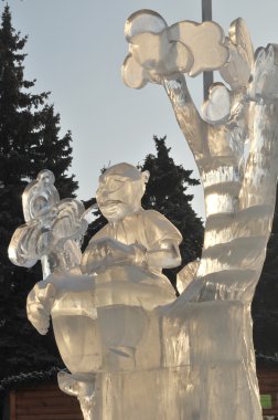  Buz heykeller Lenin Meydanı'nın Çelyabinsk, Rusya Federasyonu