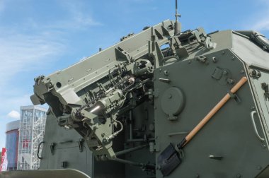 ALABINO, MOSCOW OBLAST, RUSSIA - 25 Haziran 2019: Rus kundağı 2S19M2 Howitzer 2S19M2 