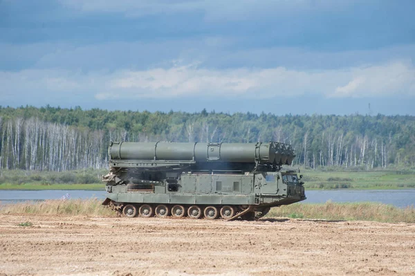 Grupo Militar Alabino Moscow Oblast Rusia Agosto 2017 Lanzador Orugas —  Fotos de Stock