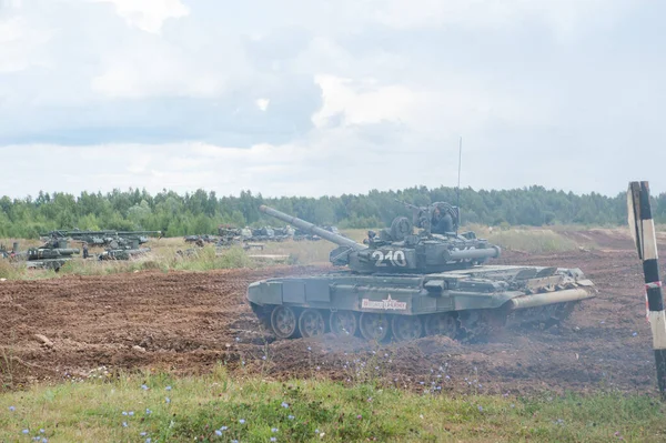 Modo Militar Alabino Moscow Oblast Rusia Agosto 2017 Nuevo Tanque —  Fotos de Stock