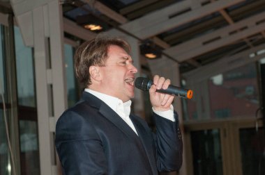 MOSCOW, RUSSIA - 29 Ekim 2015: Alexander Andreevich Dobronravov, Rus şarkıcı, besteci, yapımcı