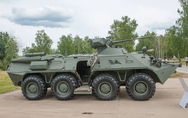 アラビノ モスクワ地方 ロシア 6月25 2019 国際軍事技術フォーラムArmy 2019のアラビノ訓練場でのロシアの新しい装甲人員キャリアBtr 82A — ストック写真