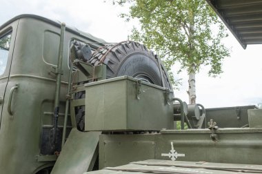 ALABINO, MOSCOW Bölgesi, RUSSIA - 25 Haziran 2019: Rusya çoklu fırlatma roket sistemi 9K51M 