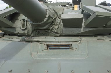 ALABINO, MOSCOW Bölgesi, RUSSIA - 25 Haziran 2019: Rus T-72 B3 ana tankı Alabino eğitim sahasında, Uluslararası Askeri-Teknik Forum Ordusu, kule manzarası
