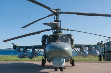 Zhukovsky, RUSSIA - 28 Ağustos 2019: Rus askeri helikopteri Kamov Ka-52 