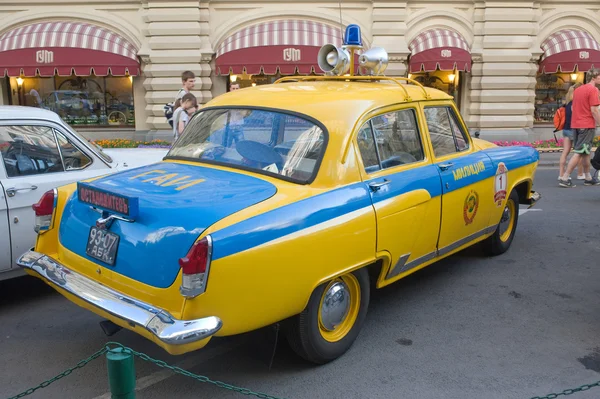 Sowjetische Polizei Retro-Auto Wolga gaz-21 Retro-Rallye gorkyclassic, Moskau — Stockfoto