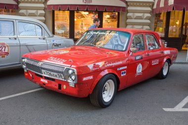 Sovyetler retro yarış araba dzintara volga gaz-24 üzerinde retro ralli gorkyclassic sakız, Moskova, yan görünümü hakkında