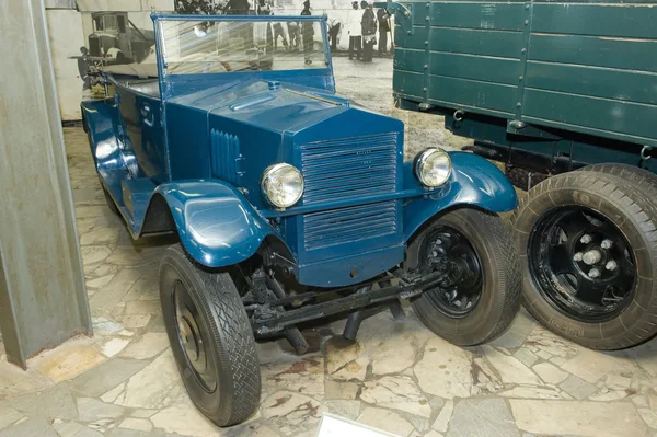 Pierwszym Radzieckim samochodu nami-1 w Muzeum Politechniki, Moskwa — Zdjęcie stockowe