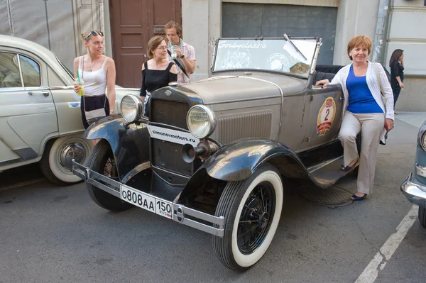 Soviet retro car GAZ-A (licensed copy Ford-A)for retro rally Gorkyclassic in the Parking lot, Moscow, front view — Stock Photo, Image