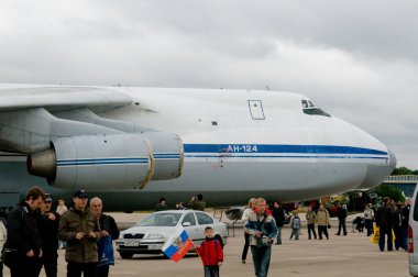 uçak an-124 