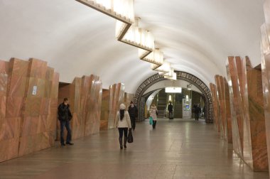 iç Moskova metro istasyonu barrikadnaya olduğunu