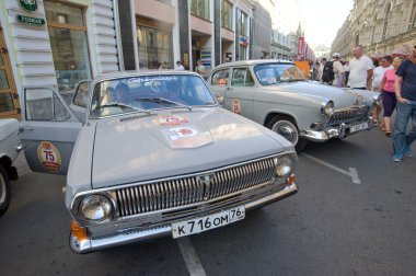 Retro Otomobil gaz-24 ve gaz-21 